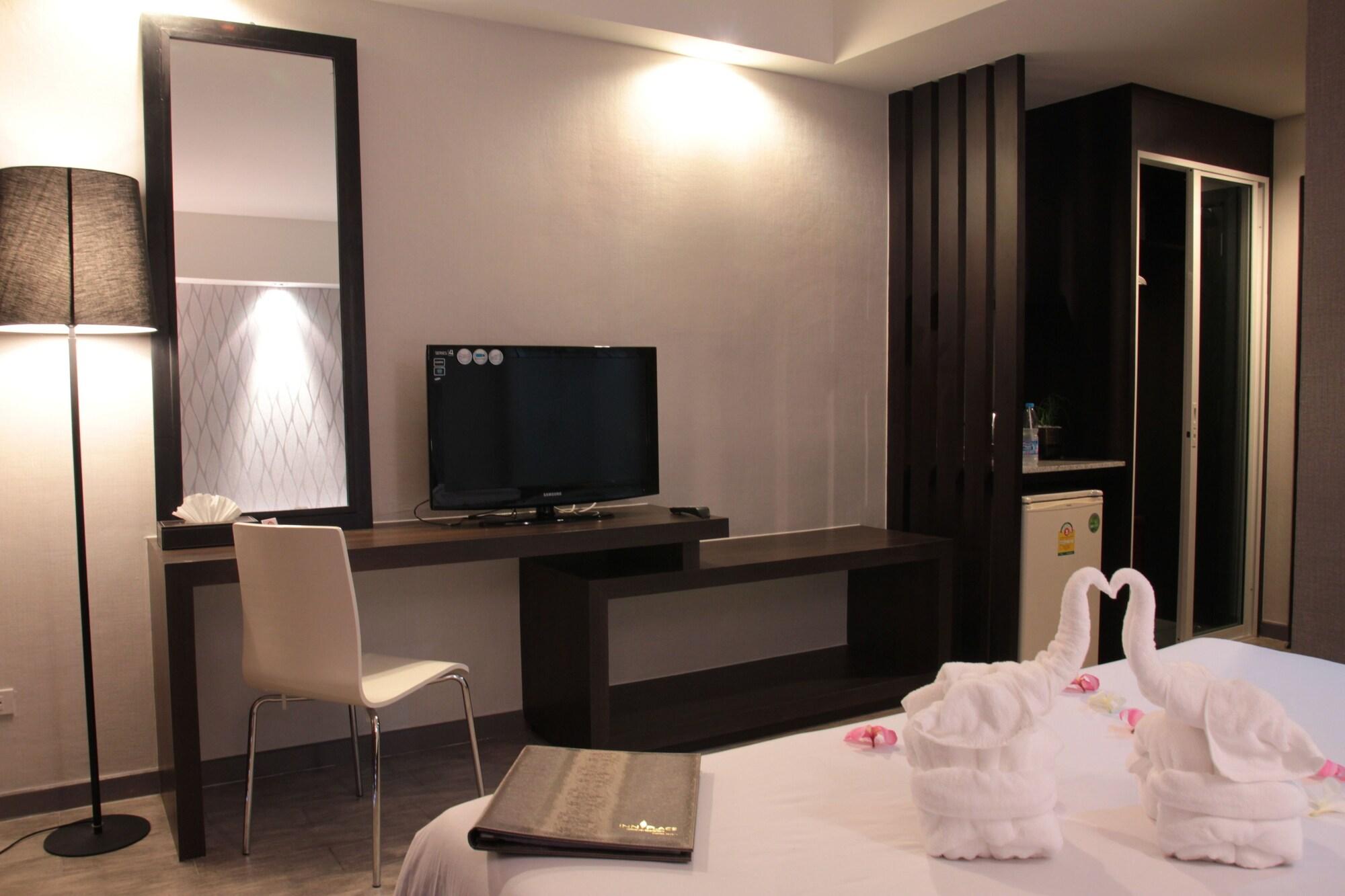 Inn Place Serviced Residence Pattaya Buitenkant foto