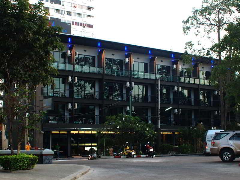 Inn Place Serviced Residence Pattaya Buitenkant foto