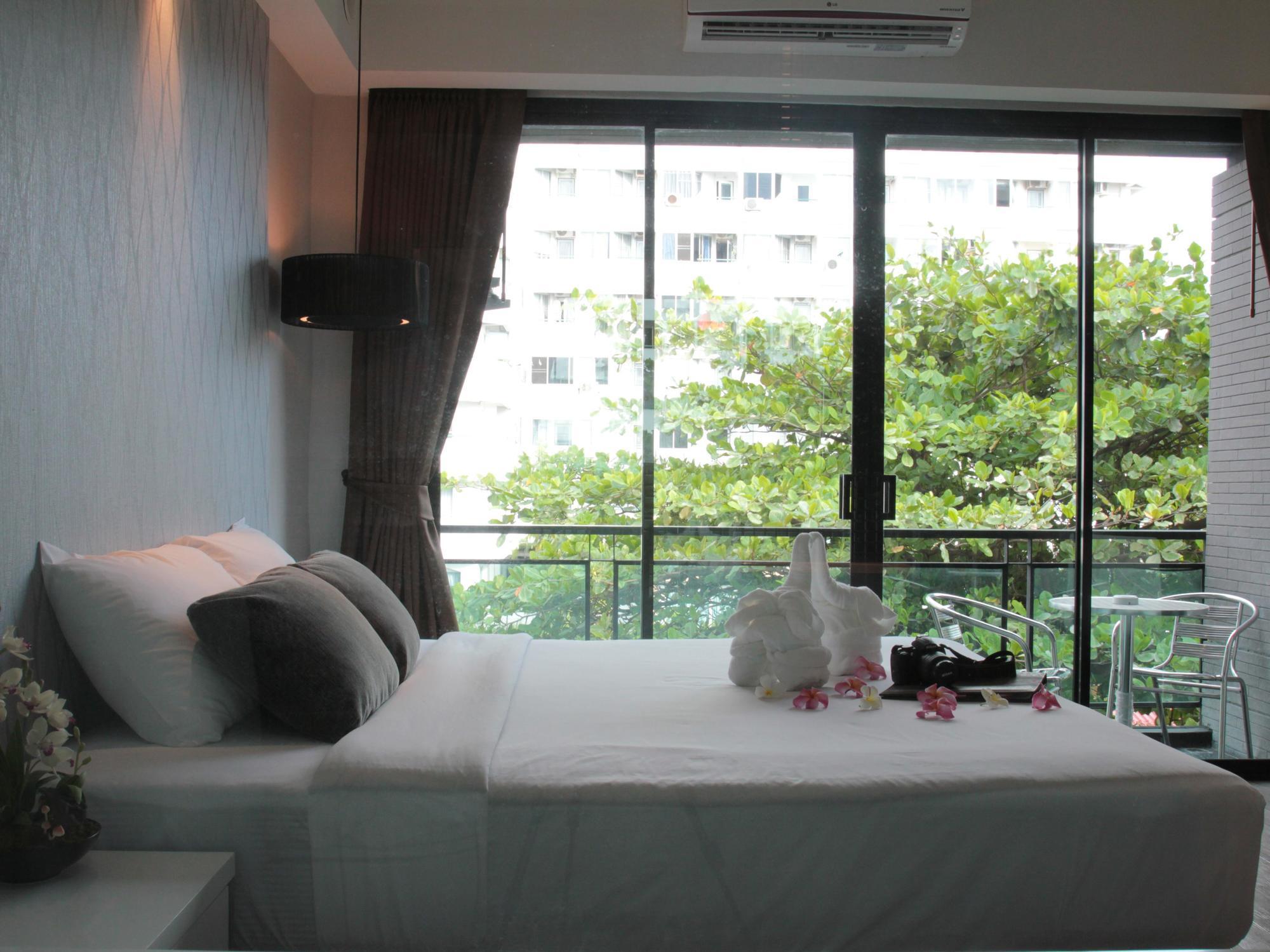 Inn Place Serviced Residence Pattaya Buitenkant foto