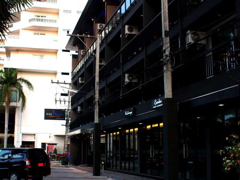 Inn Place Serviced Residence Pattaya Buitenkant foto