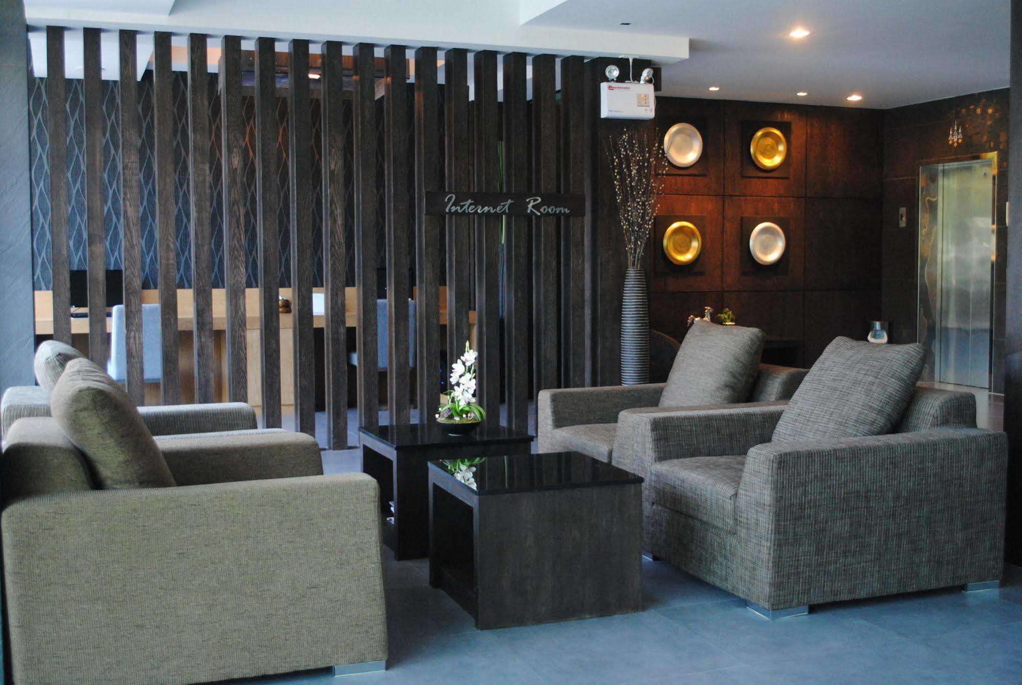 Inn Place Serviced Residence Pattaya Buitenkant foto