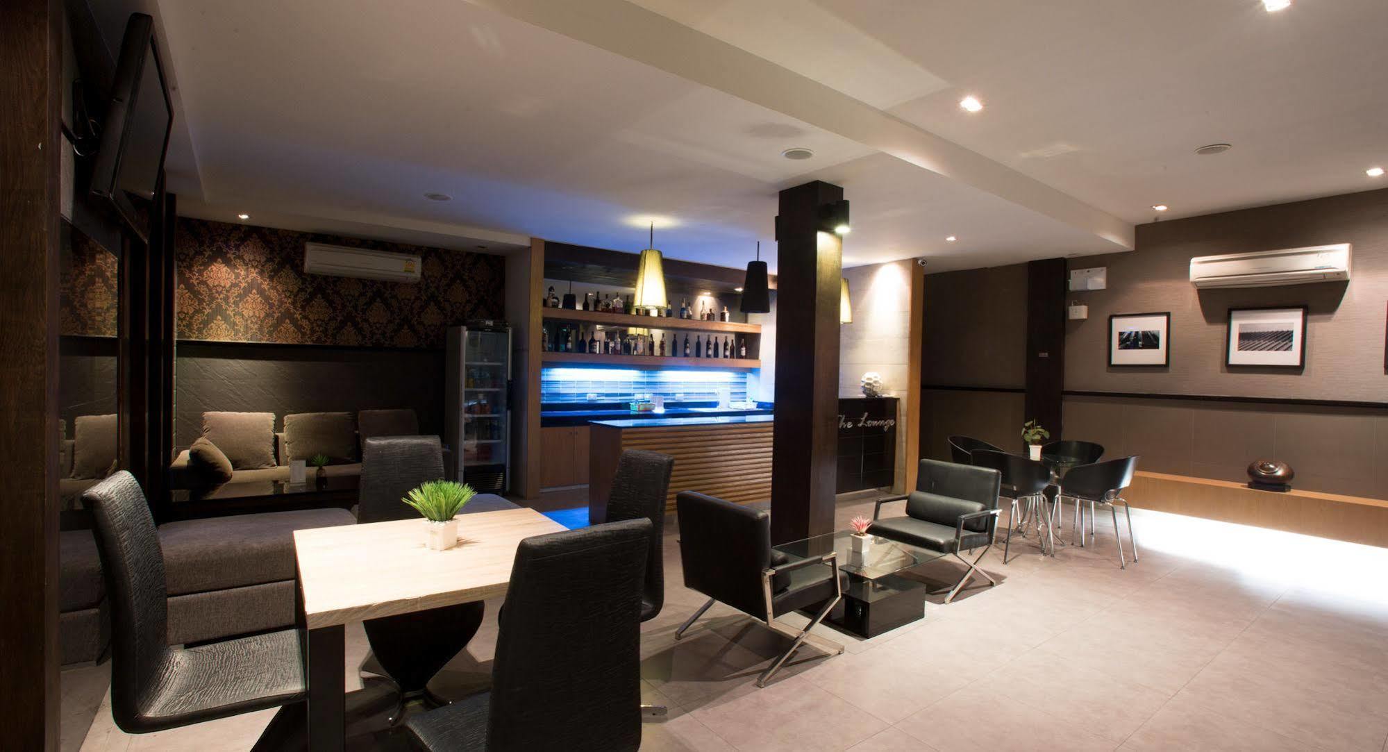 Inn Place Serviced Residence Pattaya Buitenkant foto