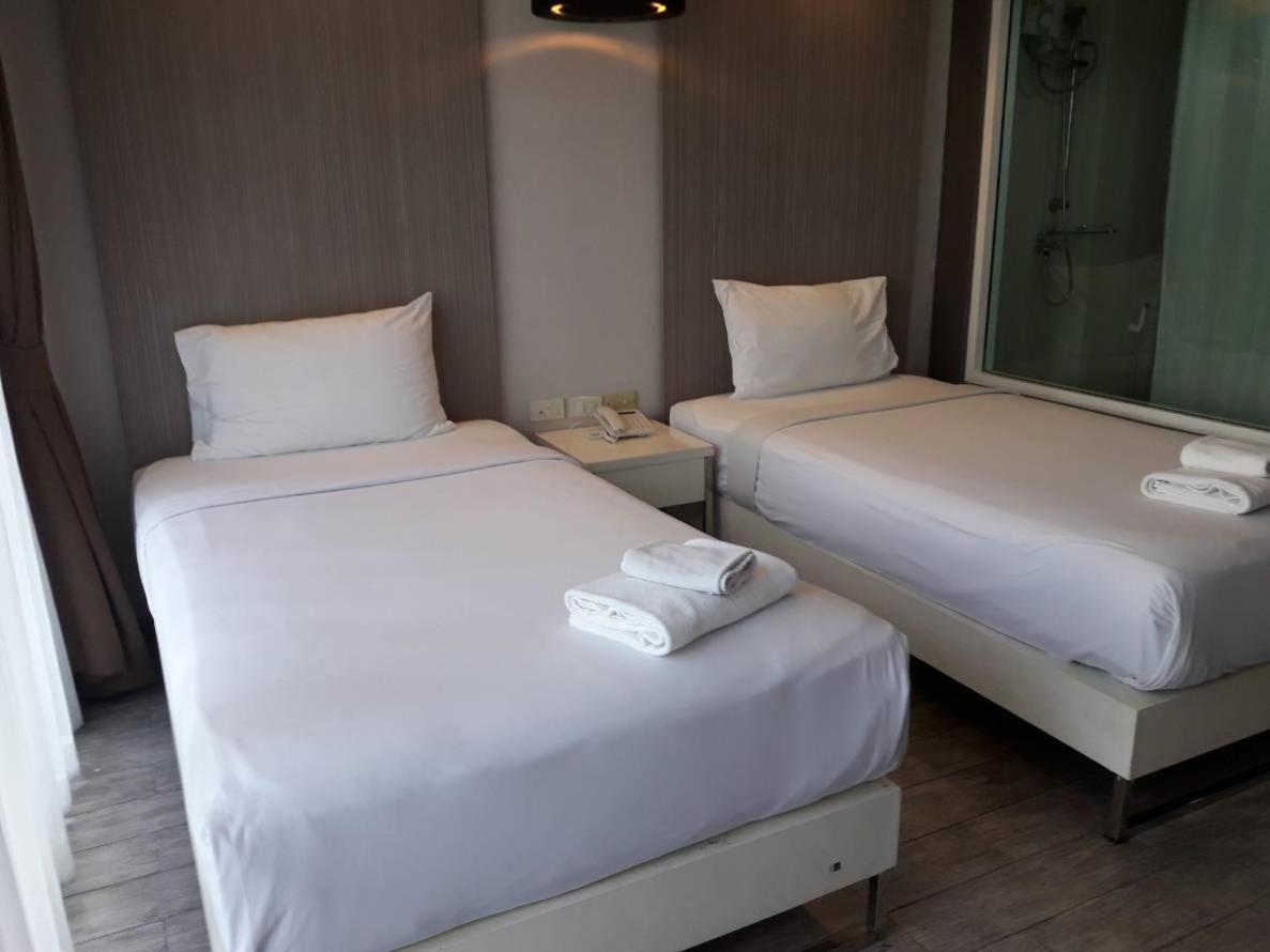 Inn Place Serviced Residence Pattaya Buitenkant foto